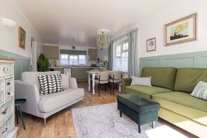 House | 1 bedroom, Internet - Stylish One Bed Annexe Near Marina and Beaches (Chichester)