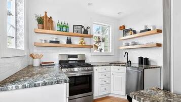 House | 4 bedrooms, Internet