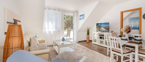 TV, DVD player, stereo