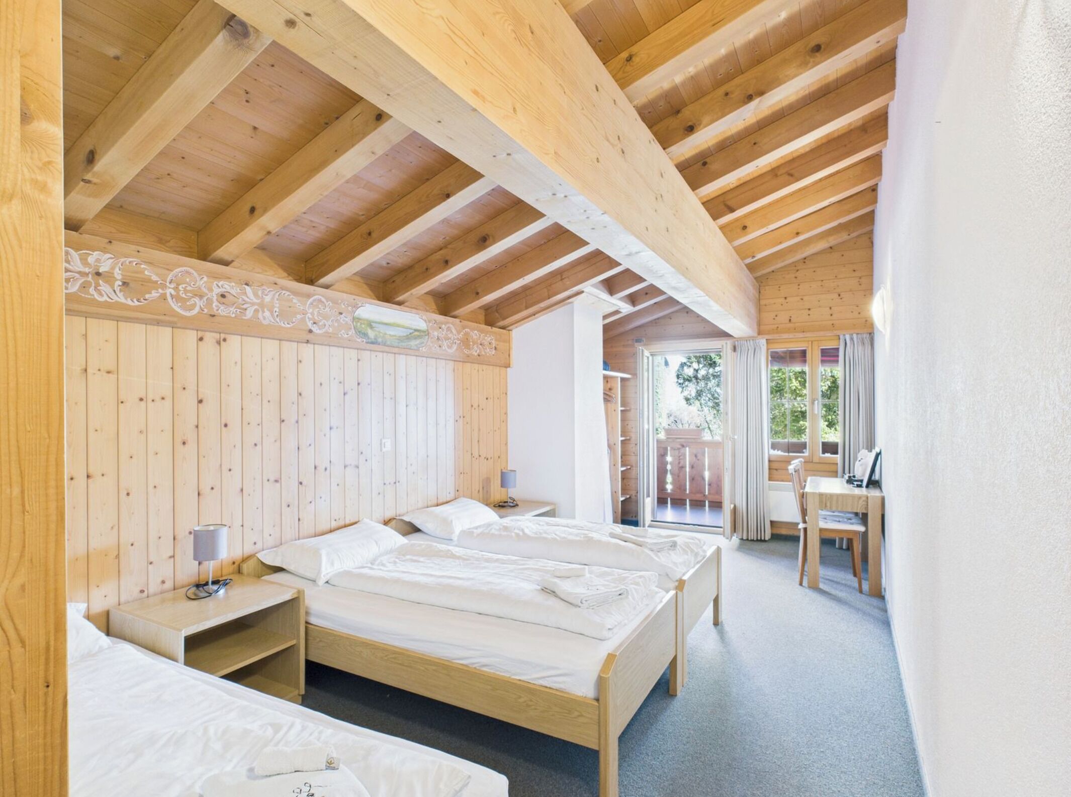 Family Room with lake view, balcony Nr. 5