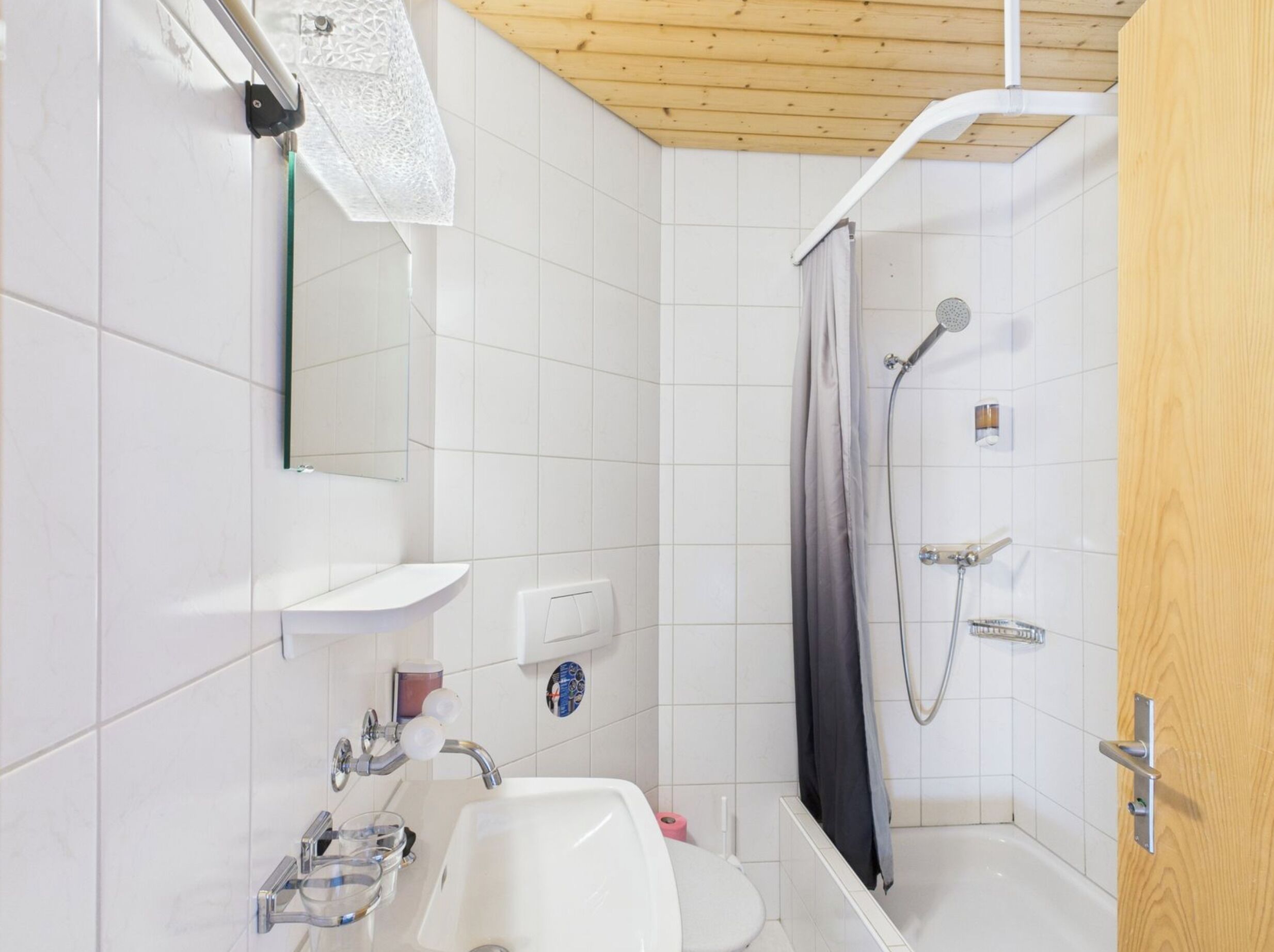 Superior Double Room with lake view, balcony Nr. 3 | Bathroom | Towels