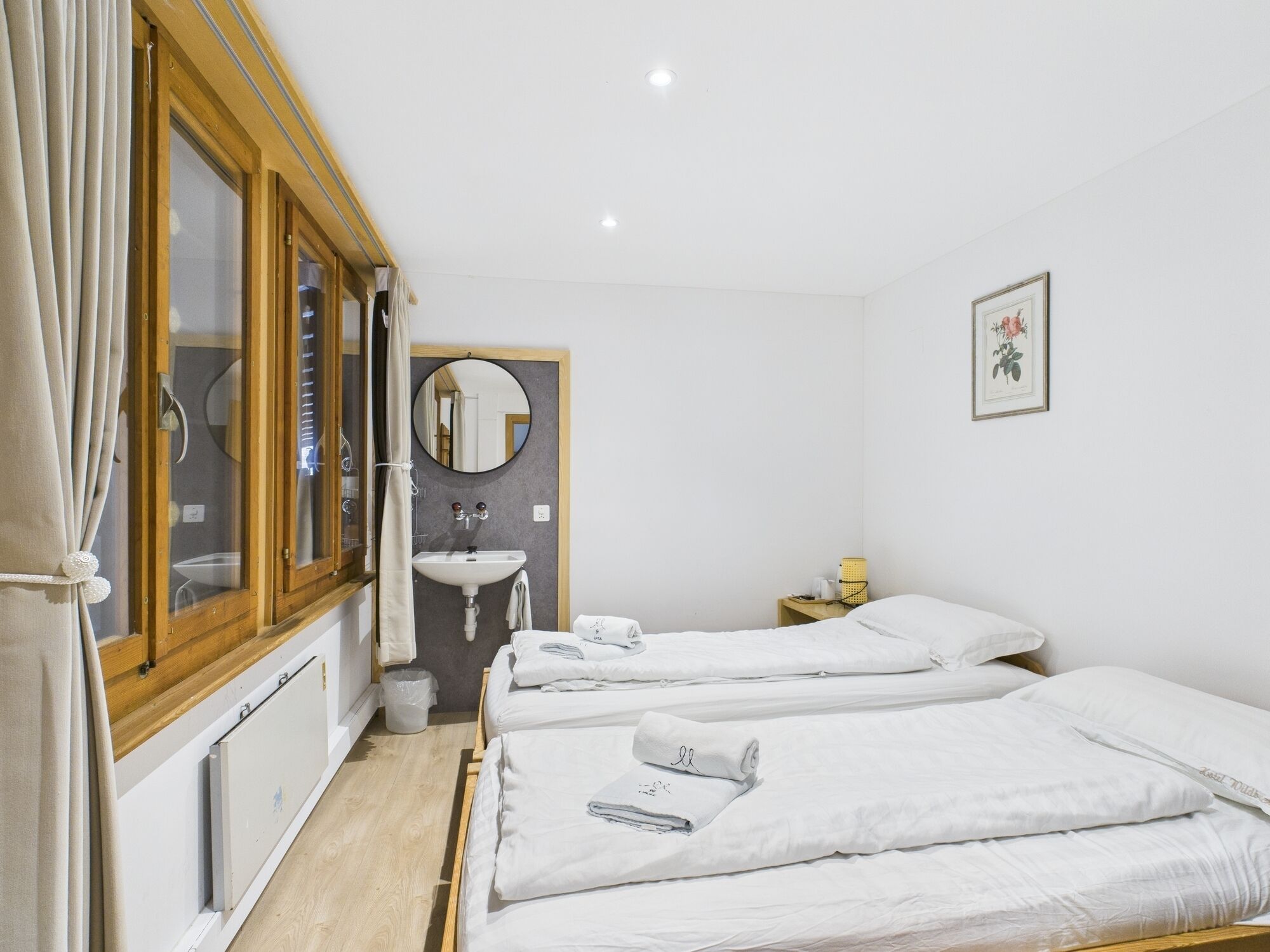 Standard Double Room with shared bathroom and WC Nr. 9