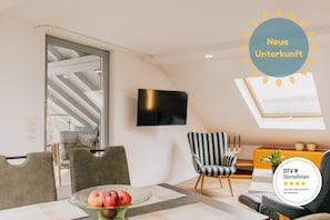 Interior - Lake view at the Edersee. Roof terrace. Sauna. Top location. (Hermfurth-Edersee)