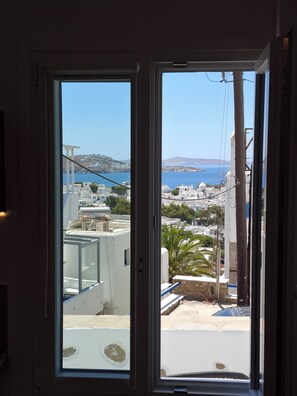 Interior - Seaview studio, terrace/garden with parking a few steps from town (Μυκονος)