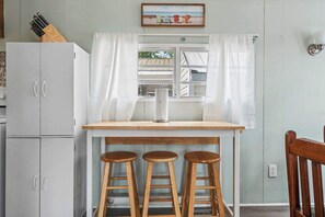 Interior - "The Sun & Fun Bungalow"  Ocean Lakes (Myrtle Beach)