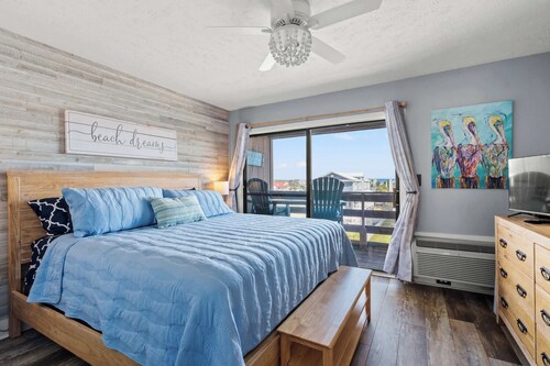 "Beach Dreams" 1 Bedroom located in Garden City