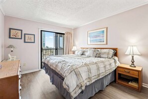 3 bedrooms, WiFi, bed sheets - Orange Crush at Tilghman (North Myrtle Beach)