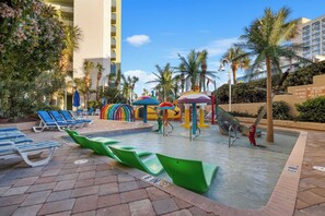 Pool - "The Grand Coral" located coral beach (Myrtle Beach)