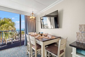 Dining - "The Grand Coral" located coral beach (Myrtle Beach)