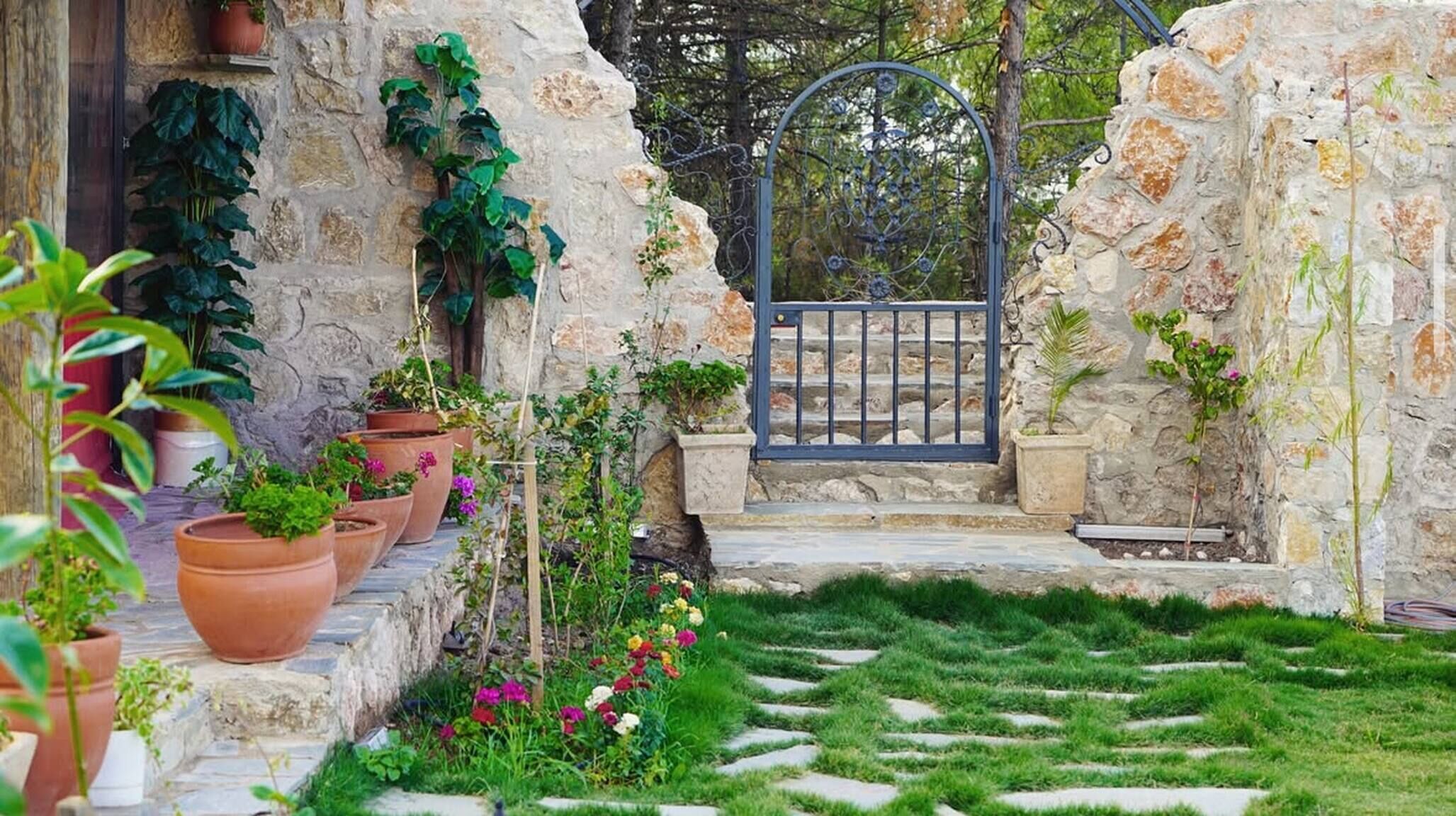 House, 4 Bedrooms, Balcony, Garden View | Garden