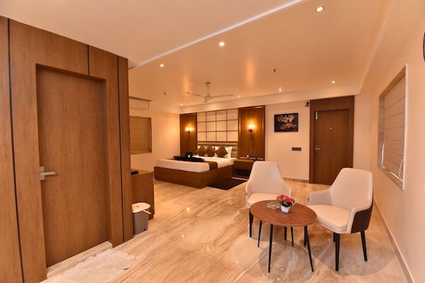 Deluxe Double Room | Interior
