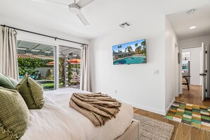 5 bedrooms, iron/ironing board, free WiFi, bed sheets - Living The Desert Way - Expansive 5‑Bedroom with Pool, Spa, Fire Pit & Stunning Mountain Views (Palm Springs)