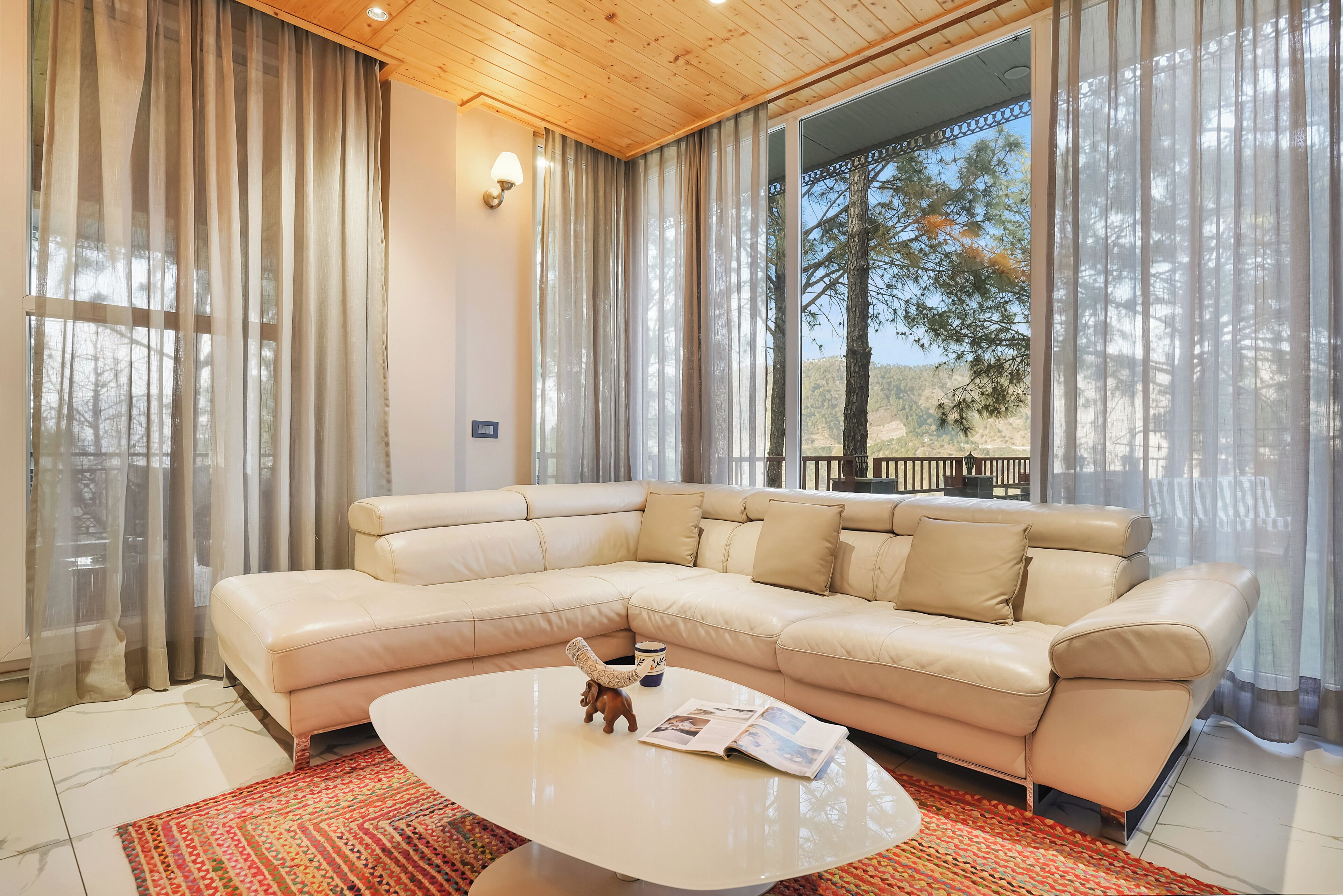 Deluxe Villa | Living area