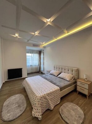 3 chambres, fer et planche Ă repasser, Wi-Fi, draps fournis