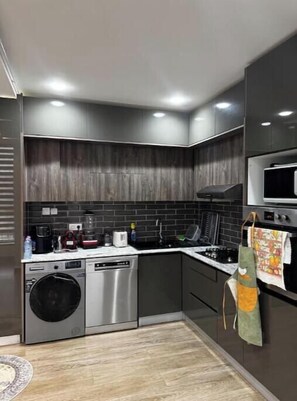 Private kitchen - Luxury apartment in the heart of Kouba with all modern comforts (Kouba)