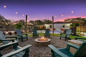 Property grounds - Between The Tides: Heated Pool, Beach, Sports Court. Walk to Amphitheater (St. Augustine)