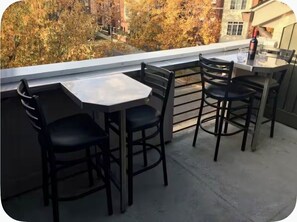 Outdoor dining - Uptown CLT Home + Rooftop Views! (Charlotte)