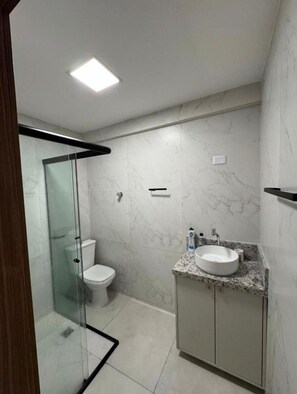 Bathroom - Vrbo Property (Balneário Camboriú)