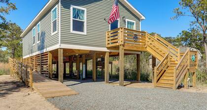 Walk to the Bay! Getaway Near Alligator River