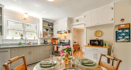 Near Horse Shows & Events! Blissful Tryon Cottage
