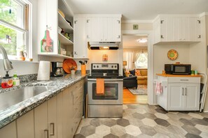 Cottage (3 Bedrooms) | Interior - Near Horse Shows & Events! Blissful Tryon Cottage (Tryon)