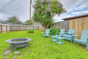 Interior - Near Ocean & Redwood National Park! Home w/ Yard (Crescent City)