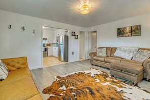 Interior - Near Ocean & Redwood National Park! Home w/ Yard (Crescent City)
