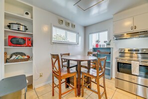 Interior - Near Ocean & Redwood National Park! Home w/ Yard (Crescent City)