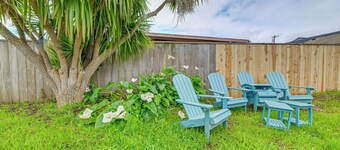 Near Ocean & Redwood National Park! Home w/ Yard