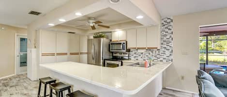 House (3 Bedrooms) | Interior