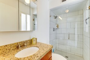 House (3 Bedrooms) | Interior - Families Welcome! Desert Oasis 3 Mi to Old Town (Scottsdale)