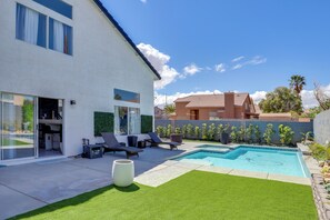 House (3 Bedrooms) | Front of property
