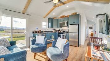 House (2 Bedrooms) | Front of property