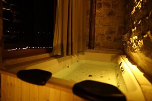 Deluxe-Doppelzimmer, Talblick | Unterkunftsgelände