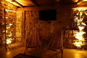 Deluxe Double Room, Valley View | Interior