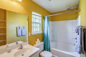 House (4 Bedrooms) | Interior - Great for Military Families! Quiet Columbia Home (Blythewood)