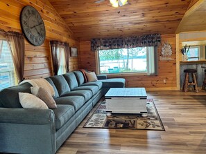 TV - The Knotty Nook on Lost Land (Hayward)