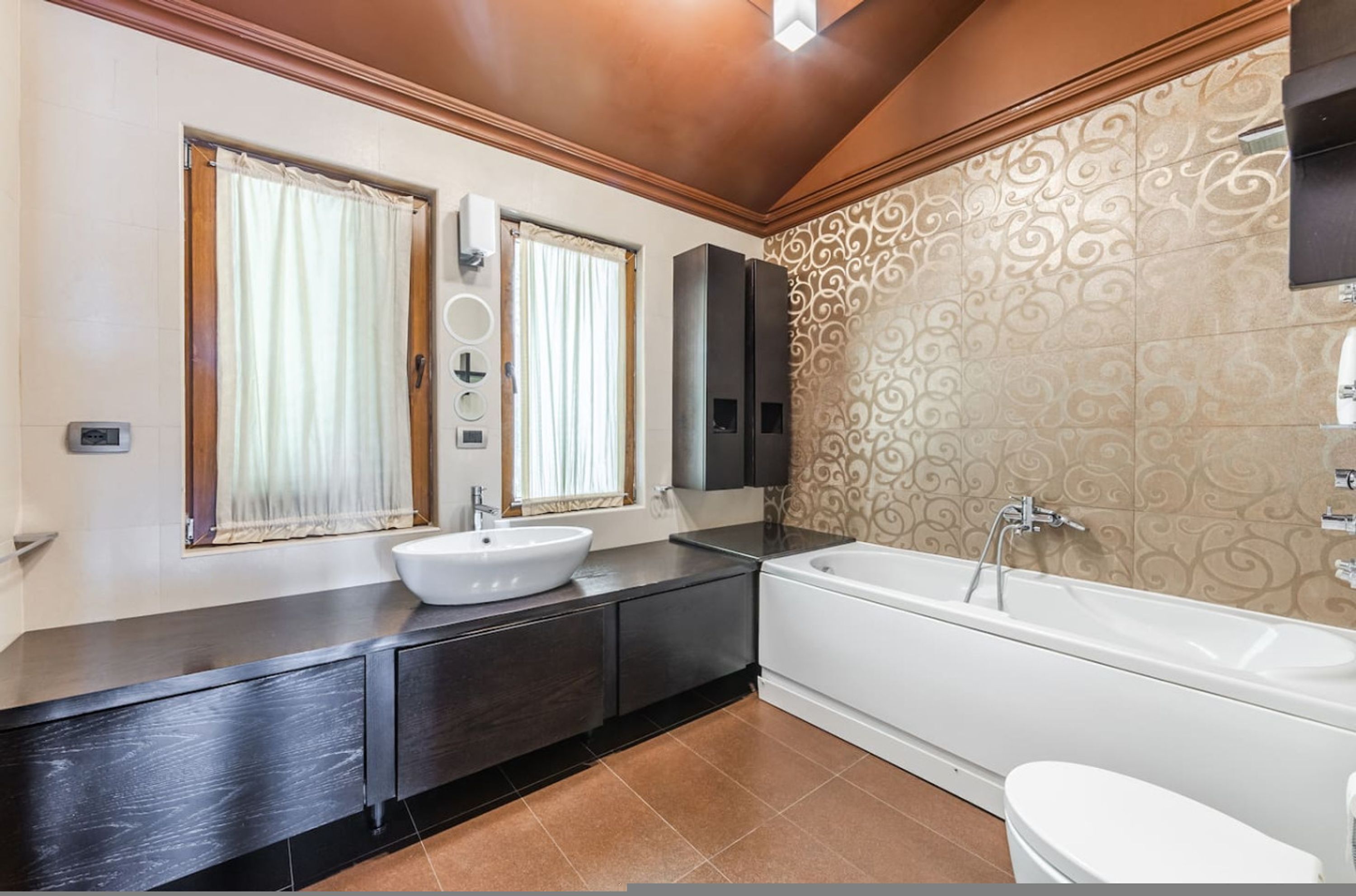 3 bedrooms
