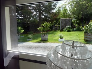 Interior - Bed and Breakfast 'Chambre Du Jardin' with Private Terrace, Private Garden and Wi-Fi (Saint Aulaye-Puymangou)