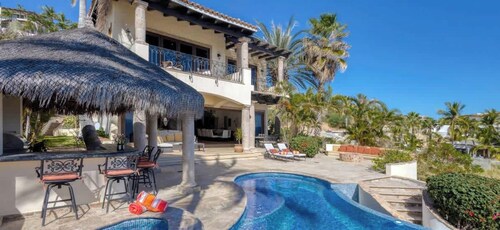 Luxury 5BD With Stunning Ocean View - Casa Jalisco