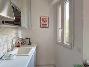 House - Casa Paolo Retro-design With Balcony Near Metro (Milan)
