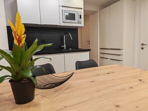 Dining - Welcome to Apartment Luanna, a cozy sanctuary in the old town core of Koper. (Koper)
