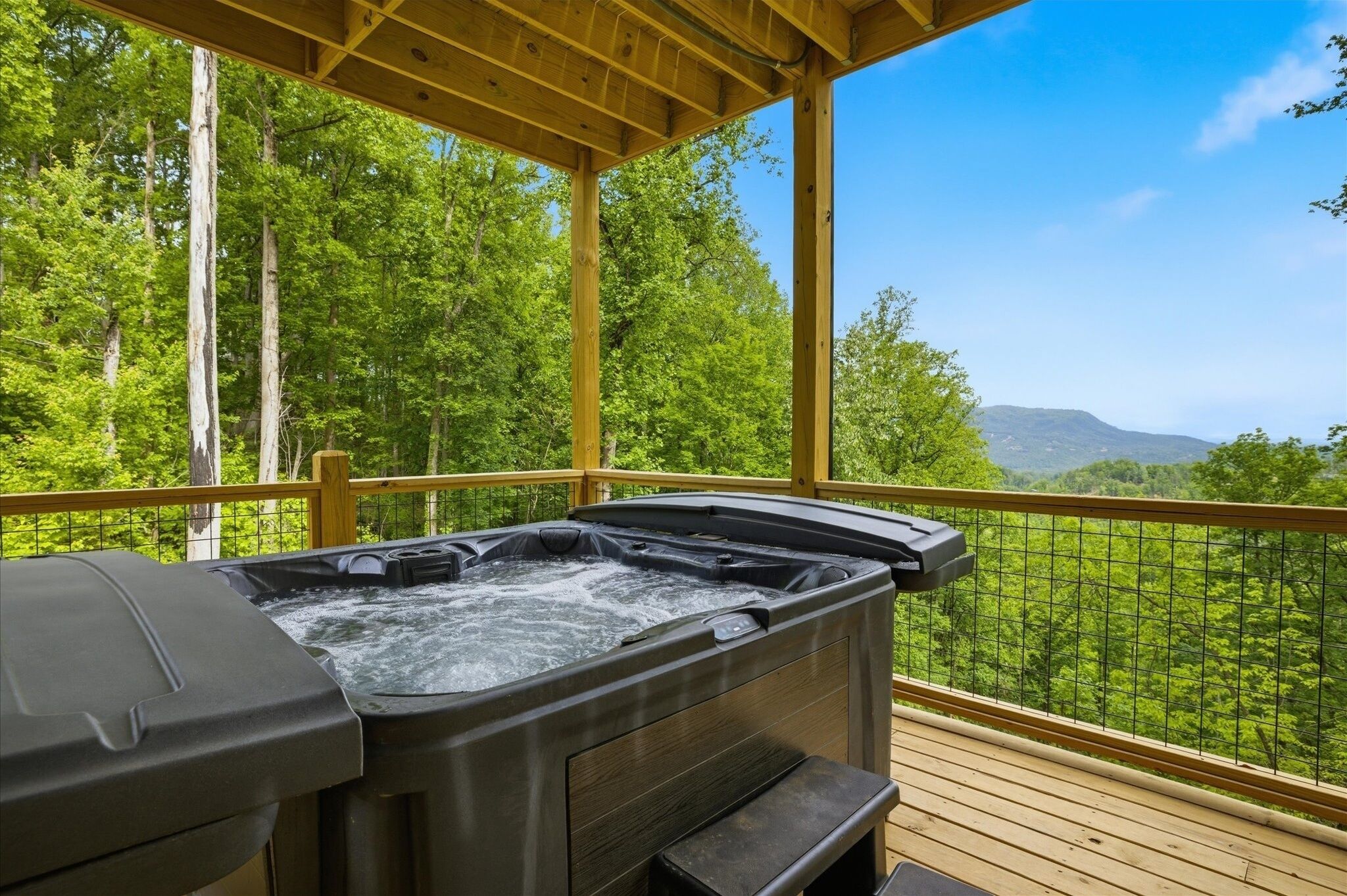 Cabin, 3 Bedrooms | Outdoor spa tub