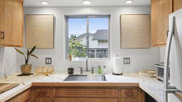 Rumah, 2 kamar tidur | Dapur pribadi | Lemari es, oven, mesin pembuat kopi/teh, dan pemanggang roti