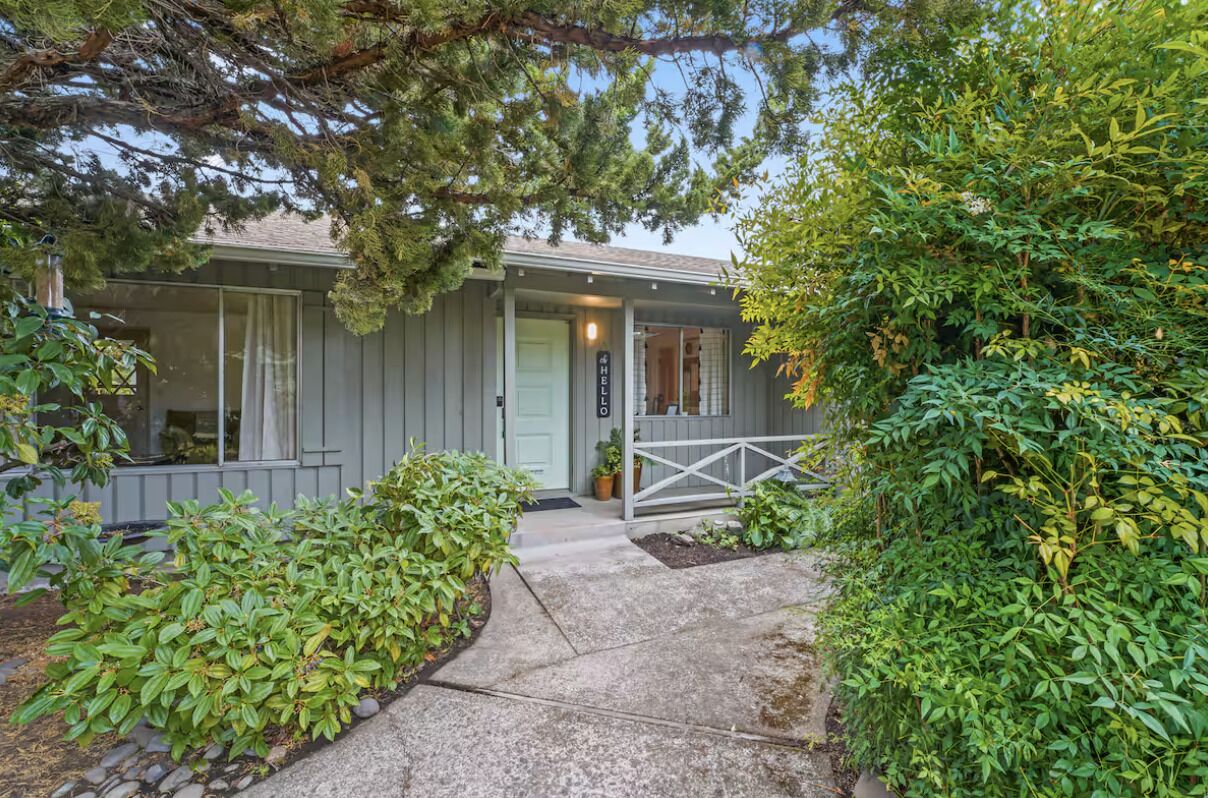 House, 2 Bedrooms | Exterior