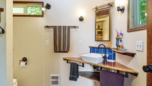 Cottage, 2 kamar tidur | Kamar mandi