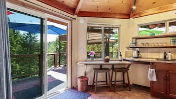 Cottage, 2 Bedrooms | Interior