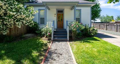 White Lotus - Minutes To Downtown 2 Bedroom Home