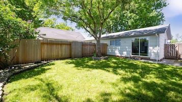 Studio, 1 Bedroom | Exterior