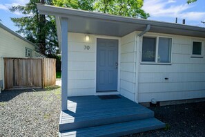 Studio, 1 Bedroom | Exterior detail